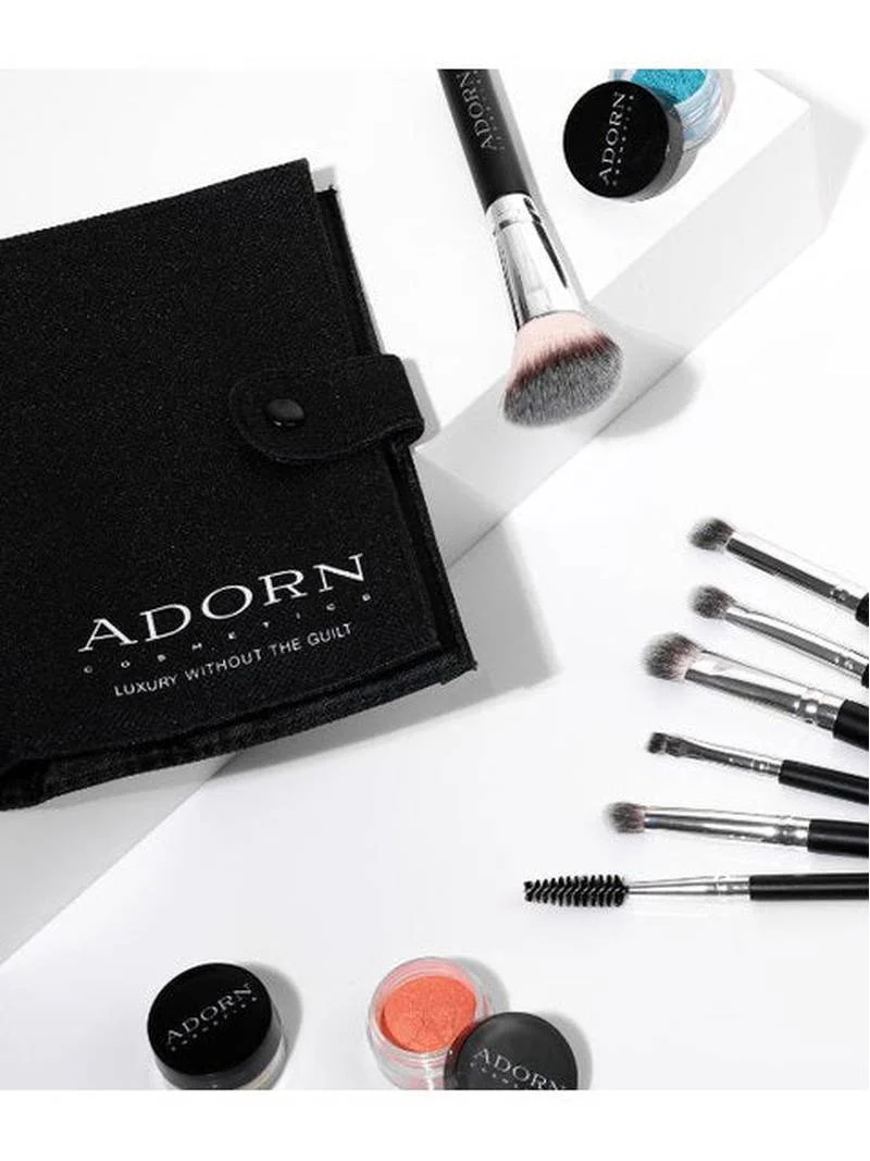 7 Pce Travel Makeup Brush Set - Image 2