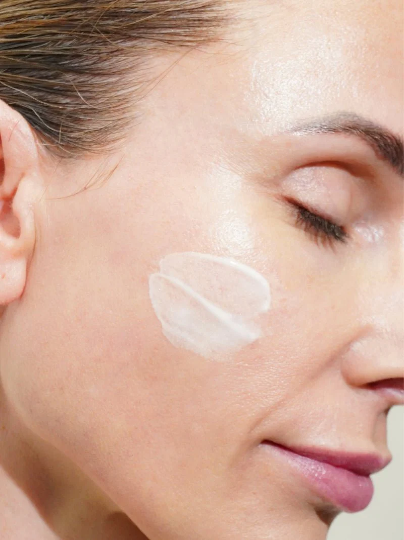 Hydrating Makeup Primer Moisturiser | Refillable - Image 3